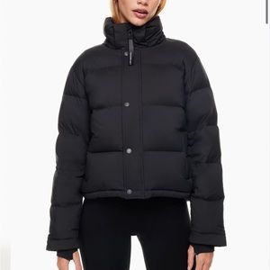 Aritzia Super Puff Shorty - black